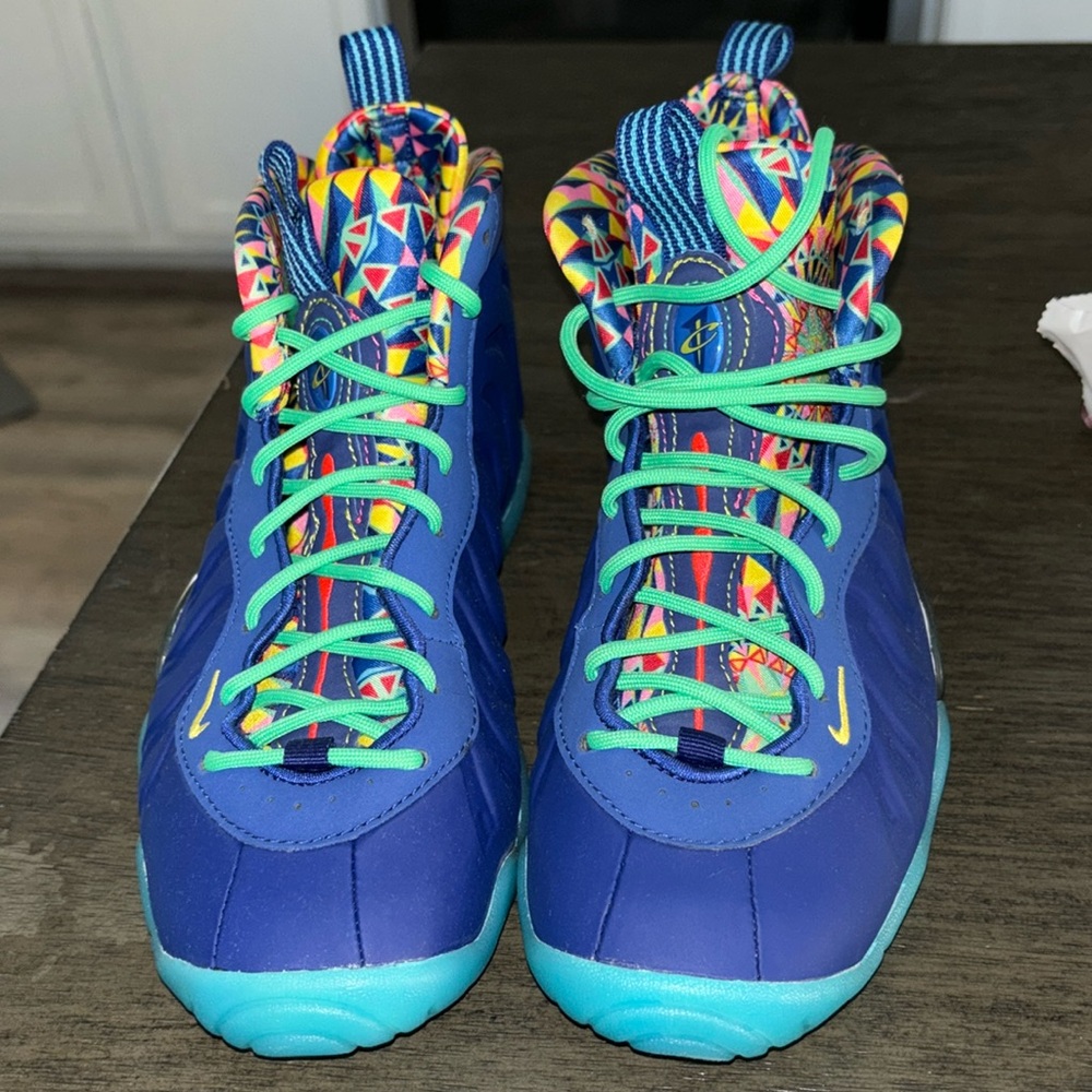 Brand new Nike foams